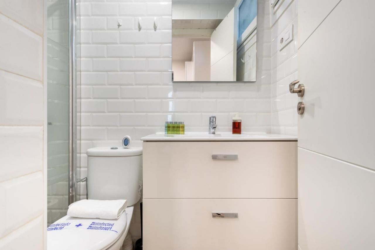 2 Bedrooms 1 Bathroom Furnished - Lavapies - Modern - Mintystay Мадрид Екстериор снимка