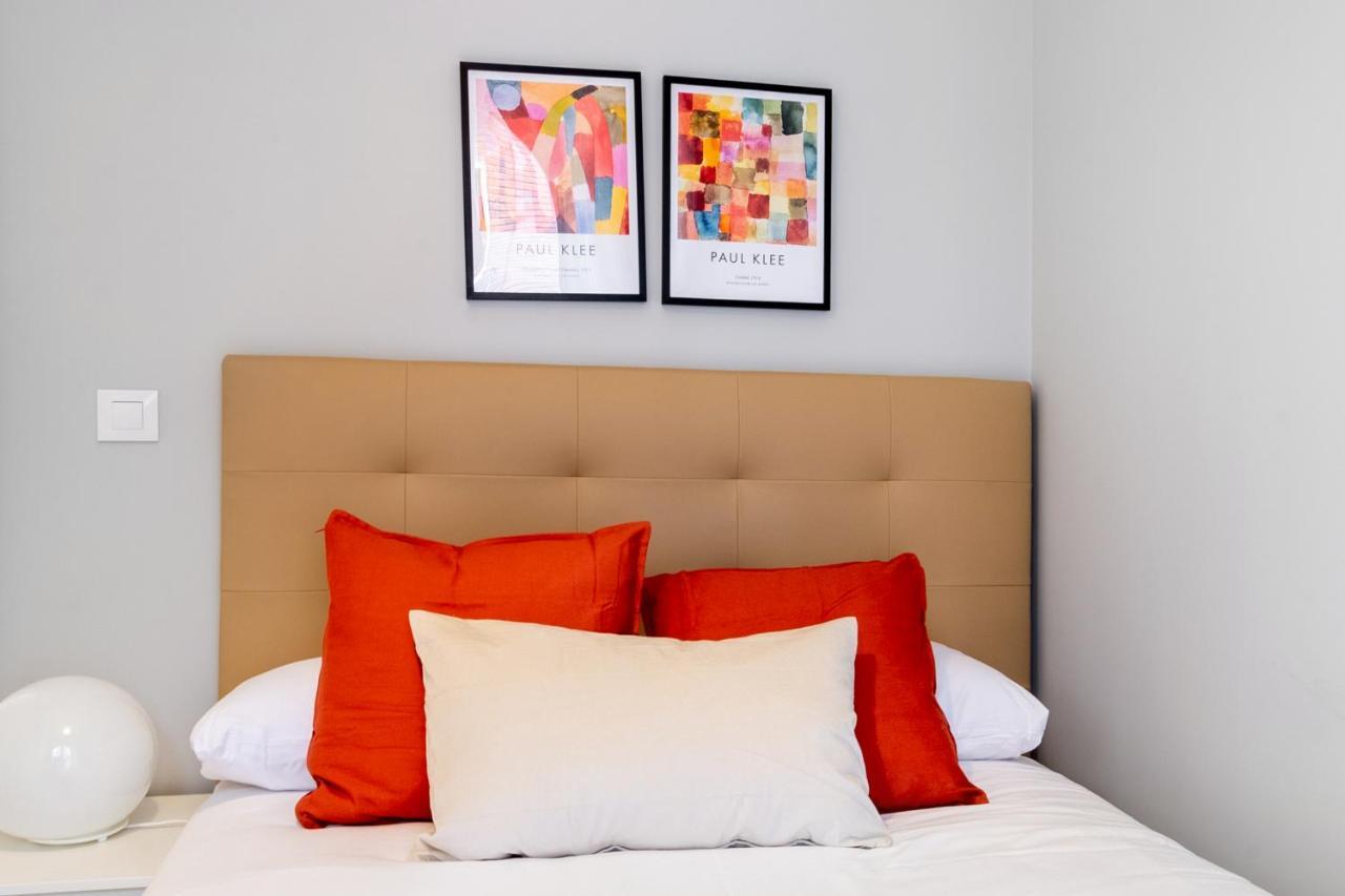 2 Bedrooms 1 Bathroom Furnished - Lavapies - Modern - Mintystay Мадрид Екстериор снимка